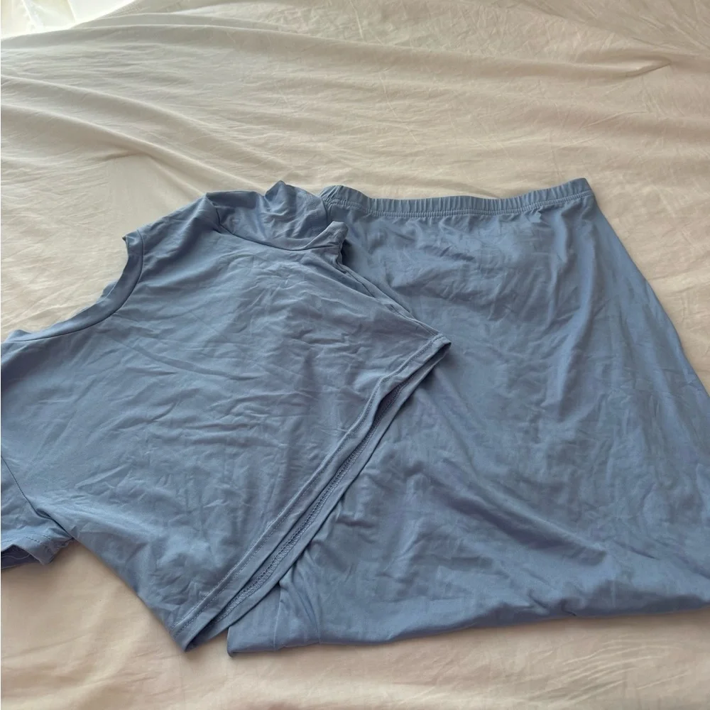 Matching set - Picture 2 of 2